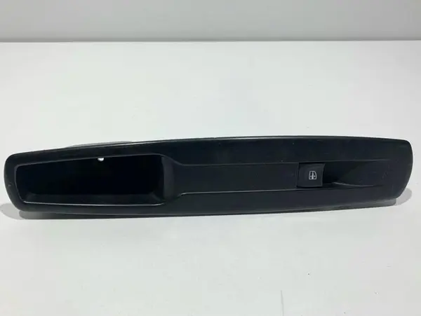 Buton comanda geam electric dreapta fata Renault Megane 3 facelift (2012-2016)