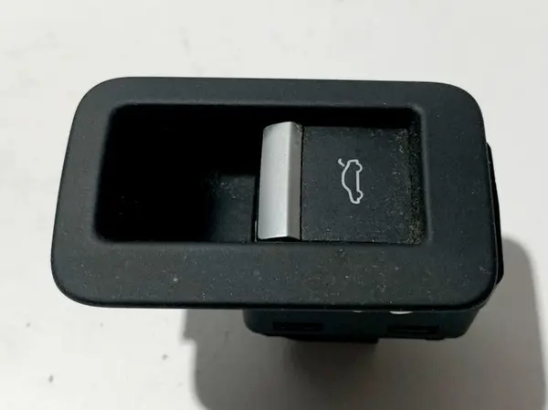 Buton deschidere portbagaj / haion 4M0959831A Audi A4 (2015-2019) [8W2, B9]