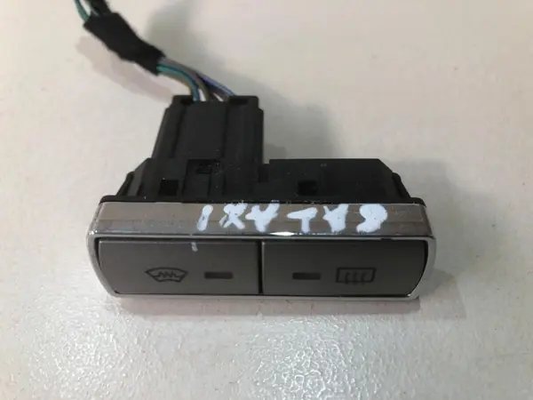 Buton dezaburire parbriz - luneta 6m2t-18k574-ad Ford Galaxy (2006->)[MK3]