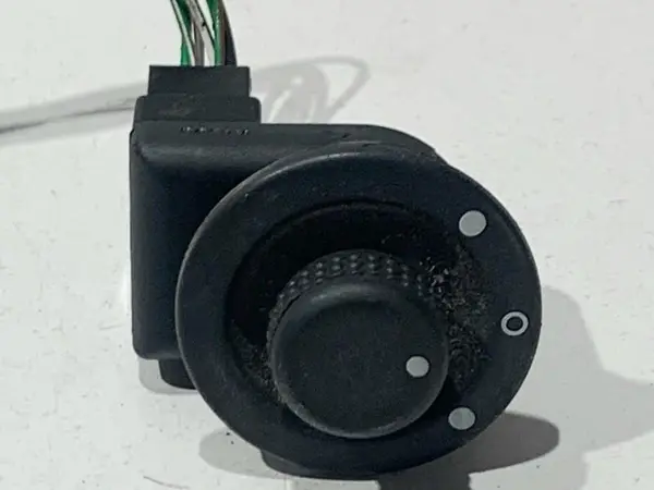 Buton reglaj oglinzi 8200002442B Dacia Logan (2004-2012)