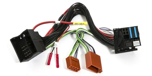 CABLURI PLUGPLAY CONNECTION ISO T-H BMW01