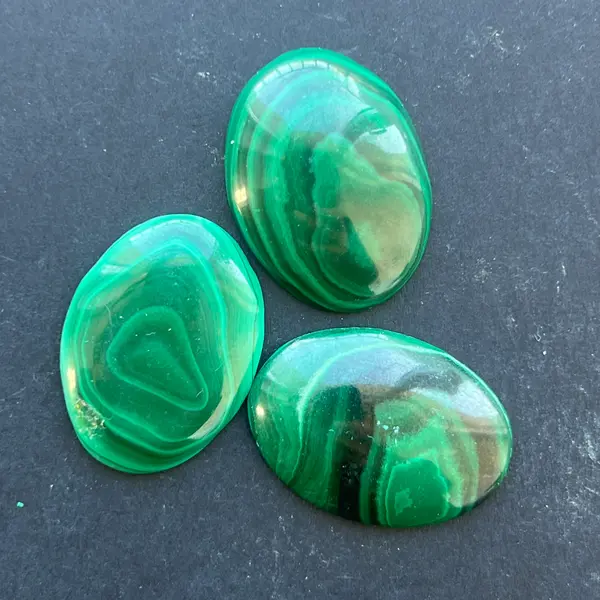 Cabochon malachit | Model 3