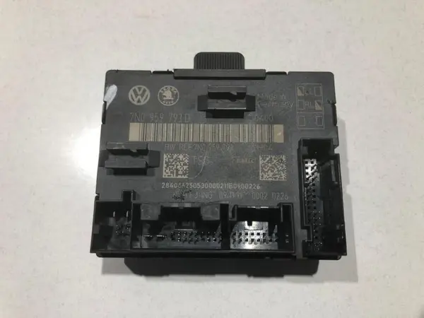 Calculator confort dreapta fata 7n0959793d Volkswagen Sharan (2010-2015) [7N]