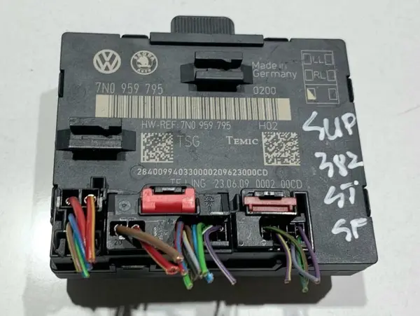 Calculator confort stanga spate 7N0959795 Skoda Superb 2 (2008-2013)