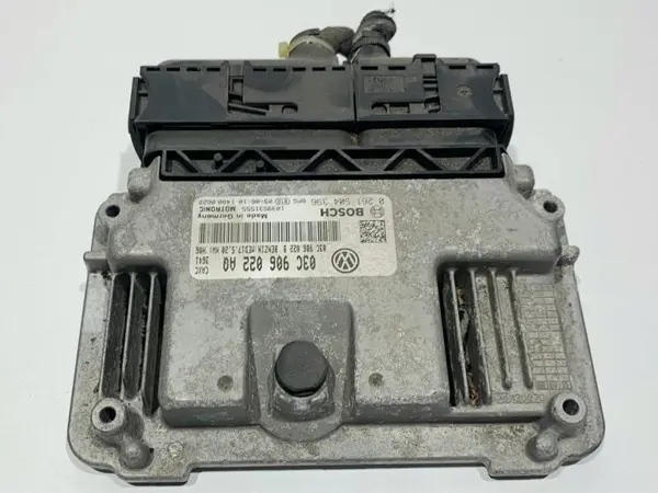 Calculator motor ecu 03C906022AQ Volkswagen Golf 5 (2004-2009) 1.4 tsi CAXC