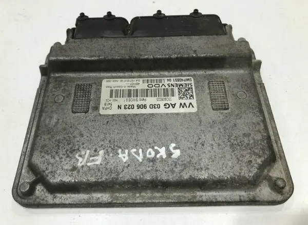 Calculator motor ecu 03d906023n Skoda Fabia 2 (2006-2010) 1.2 benzina CHFA 60 cp