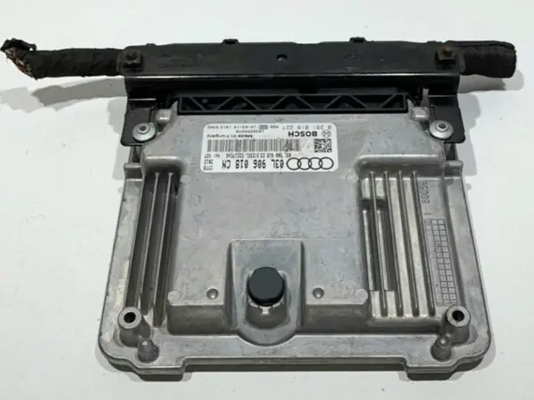Calculator motor ecu 03L906018CN Audi Q3 (2011-2017) [8U] 2.0 tdi CFFB