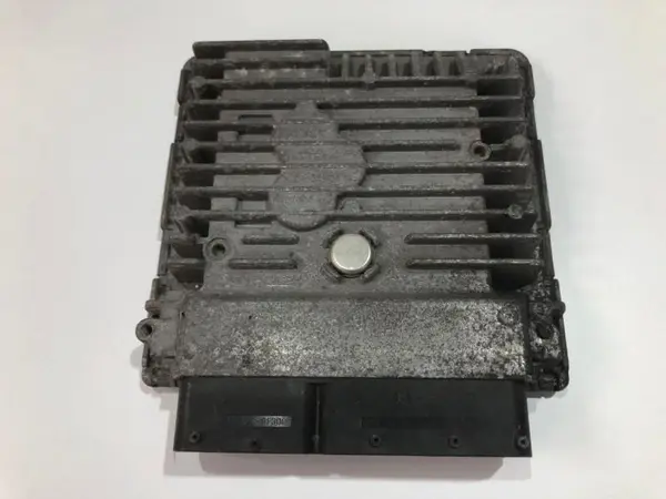 Calculator motor ecu 03l906023dk Skoda Fabia 2 facelift (2010-2014) 1.6 tdi