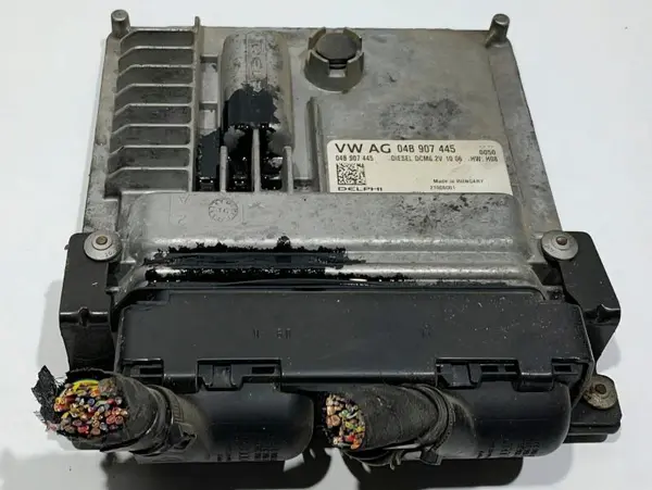 Calculator motor ecu 04B907445 Volkswagen Polo 5 (2009-2017)[6R] 1.4 tdi CUSB