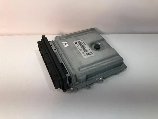 Calculator motor ecu 8510221 BMW Seria 3 (2006-2012) [E93] 3.0d n57 245 cp