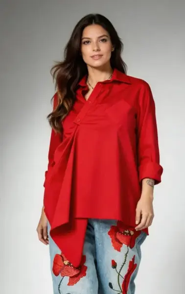 Camasa dama rosie asimetrica cu drapaj elegant si croi lejer premium