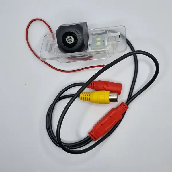 Camera marsarier dedicata BMW Seria 5 (E39) 1995 - 2003 tip lampa numar, AHD 720P, Night Vision, rezistenta la apa si praf, cablu video 6m