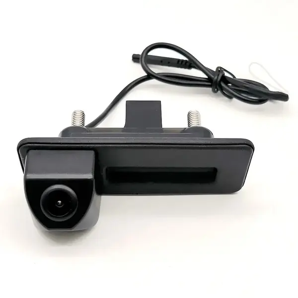 Camera marsarier dedicata Skoda Octavia III 2013 - 2016 tip maner portbagaj, AHD 720P, Night Vision, rezistenta la apa si praf, cablu video 6m