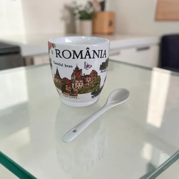 Cana Suvenir cu Lingurita Romania 8 cm SVR142