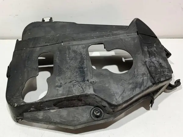 Capac distributie 135639718R Mercedes B-Class (2011->) [W246] 1.5d A607951