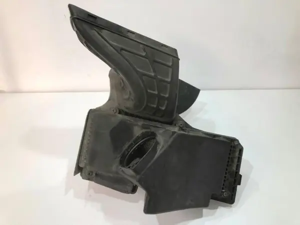 Capac filtru aer 8k0133843e Audi Q5 (2008-2012) [8R] 2.0 tdi CAGA
