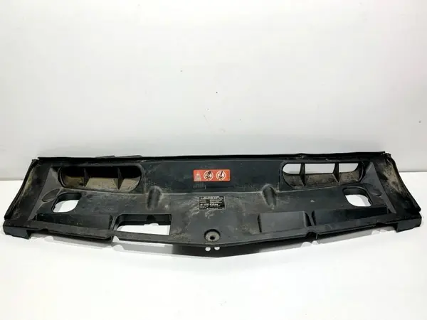 Capac panou frontal culoare rosie - 590 A2045000155 Mercedes C-Class (2007-2010) [W204]