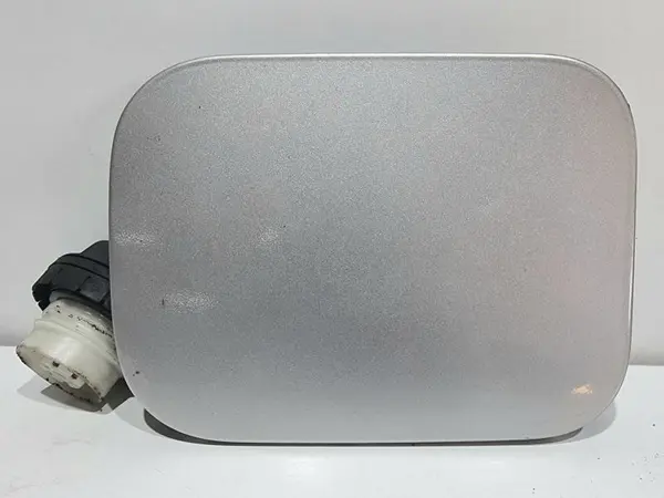 Capac / usa rezervor culoare grey Toyota Avensis (2009-2012) [T27]