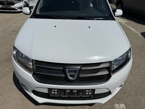 Capota motor culoare alba 651001918R Dacia Sandero 2 (2012-2017)