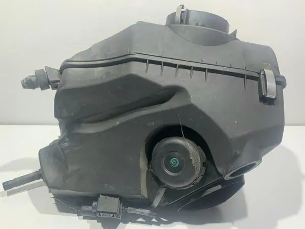 Carcasa filtru aer 4F0133837BB Audi A6 facelift (2008-2011) [4f, C6] 2.7 tdi cana