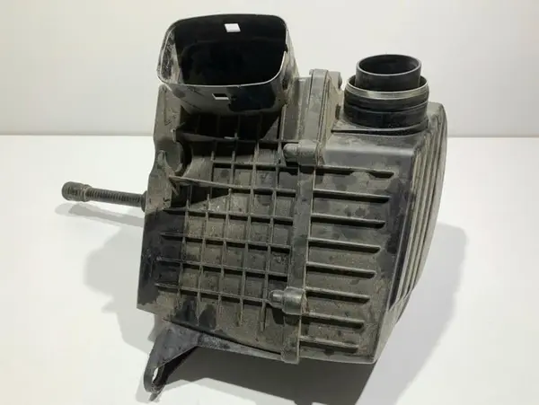 Carcasa filtru aer 6R0129607C Audi A1 (2010-2014) [8X] 1.2 tsi CBZB