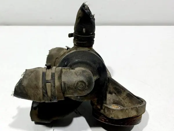Carcasa termostat 03L121111R Seat Leon 2 (2005-2013) 2.0 tdi CBD, CBDC
