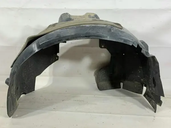 Carenaj roata dreapta fata AM51-R16114-BE Ford Focus 3 (2011-2015)