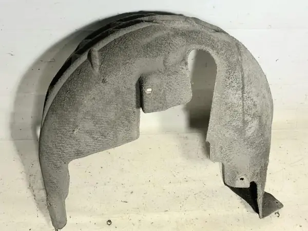 Carenaj roata dreapta spate Volkswagen Golf 7 (2012-2017)