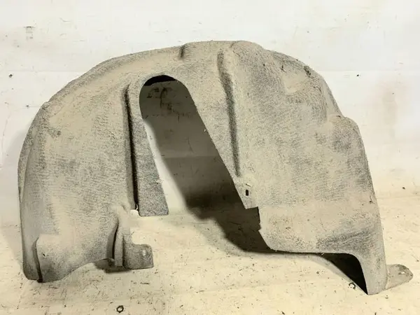 Carenaj roata dreapta spate Volkswagen Tiguan (2007-2011)