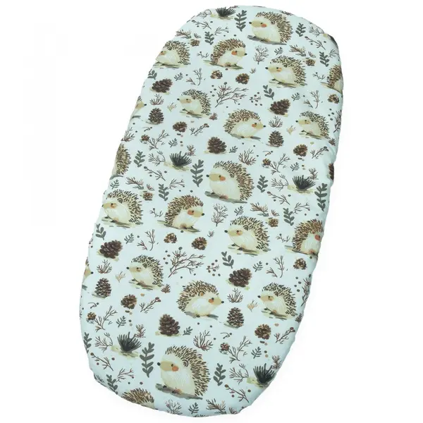 Cearceaf cu banda elastica pentru carucior copii Kerstin Hedgehog, realizat din bumbac 100, dimensiune 80 x 38 cm