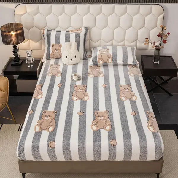 Cearsaf CoCoLiNo, JoJo Home, cu Elastic, 180x200x25cm, 2 fete de perne, 50x70cm, Alb, Gri, Dungi, Ursuleti