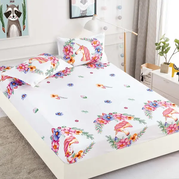 Cearsaf cu elastic, Bumbac FINET, 160/180x200cm, 2 fete de perne 50x70cm, Jojo Home, Alb-Multicolor, unicorni