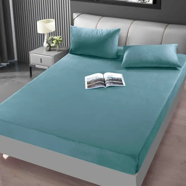 Cearsaf cu elastic, Catifea, 160/180x200cm, 2 fete de perne 50x70cm, Jojo Home, Bleu