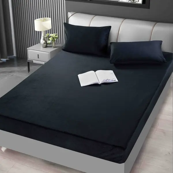 Cearsaf cu elastic, Catifea, 160/180x200cm, 2 fete de perne 50x70cm, Jojo Home, Negru