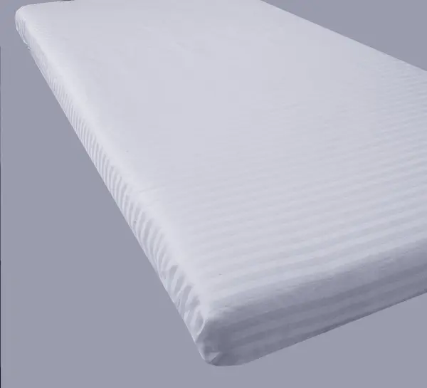 Cearsaf cu elastic roata din damasc 140x70 cm