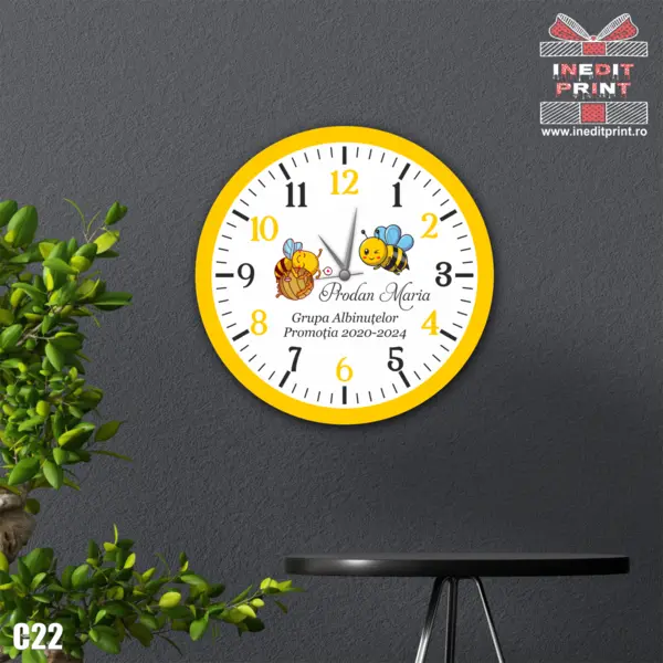 Ceas personalizat Grupa albinutelor C22- 30x30cm
