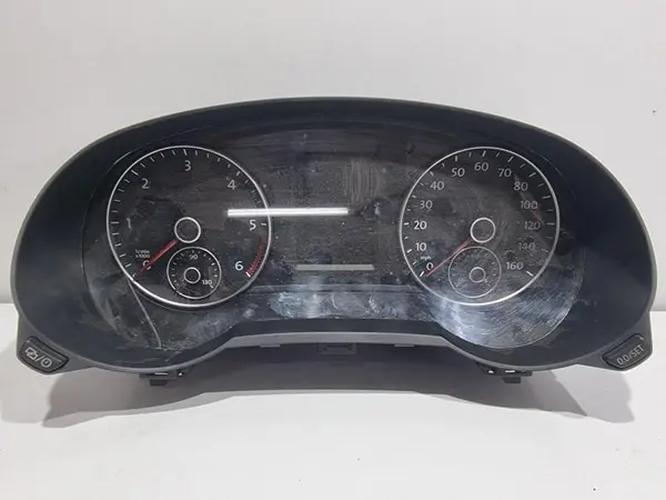 Ceasuri bord anglia 7N0920970J Volkswagen Sharan (2010-2015) [7N] 2.0 TDI CFFB