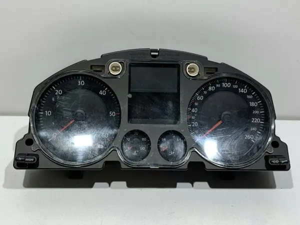 Ceasuri bord europa 3C0920852J Volkswagen Passat B6 3C (2005-2010) 1.9 tdi BMP