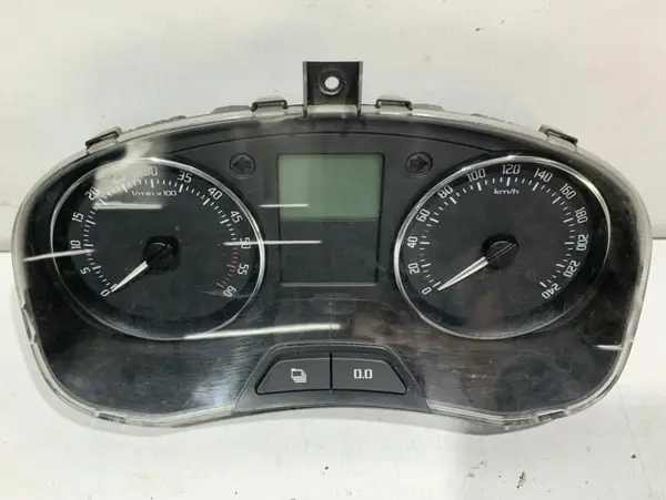 Ceasuri bord europa 5J0920810D Skoda Fabia 2 facelift (2010-2014) 1.2 tdi CFWA