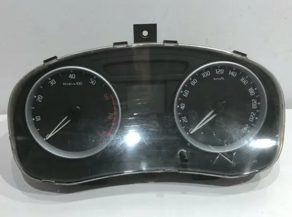 Ceasuri bord europa 5J0920811B Skoda Fabia 2 (2006-2010) 1.2 benzina CHFA 60 cp