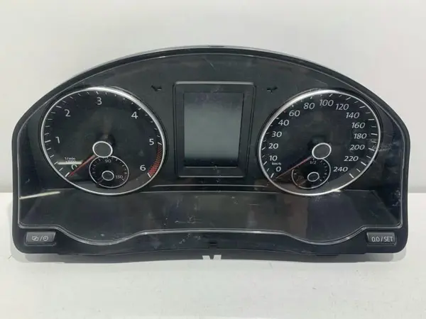 Ceasuri bord europa 5M0920873A Volkswagen Golf 6 (2008-2013) 1.6 tdi CAYC