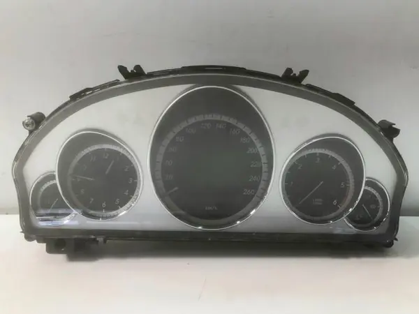 Ceasuri bord europa A2129001810 Mercedes E-Class (2009->) [W212] 2.2 cdti A651