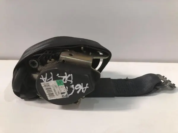 Centura de siguranta dreapta fata 560586001 Audi A6 Allroad (1999-2005)