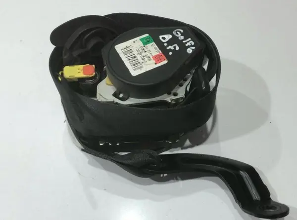 Centura de siguranta dreapta fata 5m1857706f Volkswagen Golf 5 Plus (2004-2008)