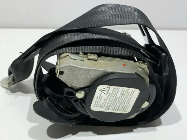 Centura de siguranta dreapta fata 5P0857706B Seat Altea XL facelift (2009-2015)