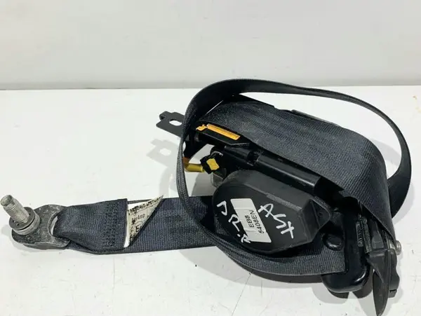 Centura de siguranta dreapta fata 604675800A Mitsubishi ASX (2010->)