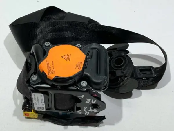 Centura de siguranta dreapta fata 8U0857706A Audi Q3 (2011-2017) [8U]