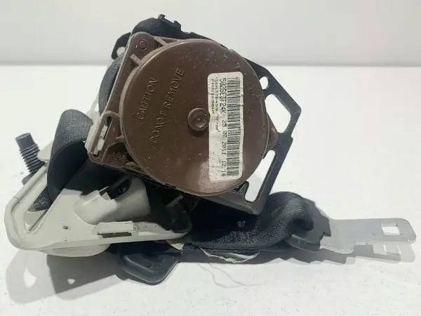 Centura de siguranta dreapta spate (loc 6-7) 89844-EY10A Nissan Qashqai plus 2 facelift (2010-2014) [J10]