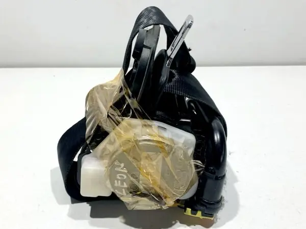 Centura de siguranta stanga fata 5F4857705B Seat Leon 3 facelift (2016-2020)