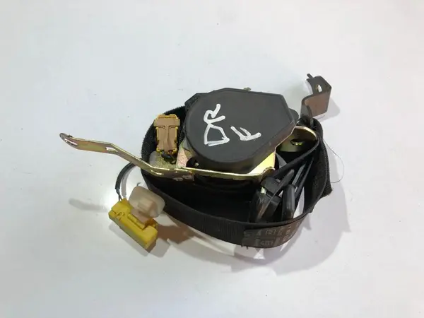 Centura de siguranta stanga fata 6q4857705e Volkswagen Polo 4 (2001-2005)